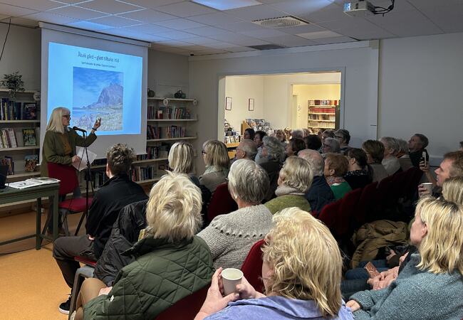 Foredrag på biblioteket om Åkvikgodset_Dagrunn forteller[1]