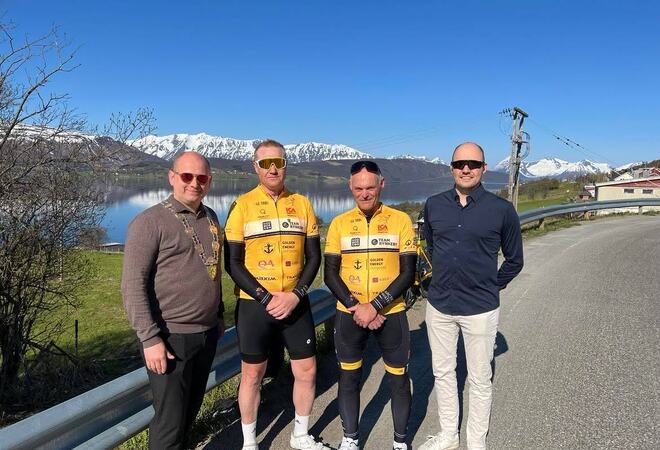 Team Rynkebye og ordføreren (t.v)