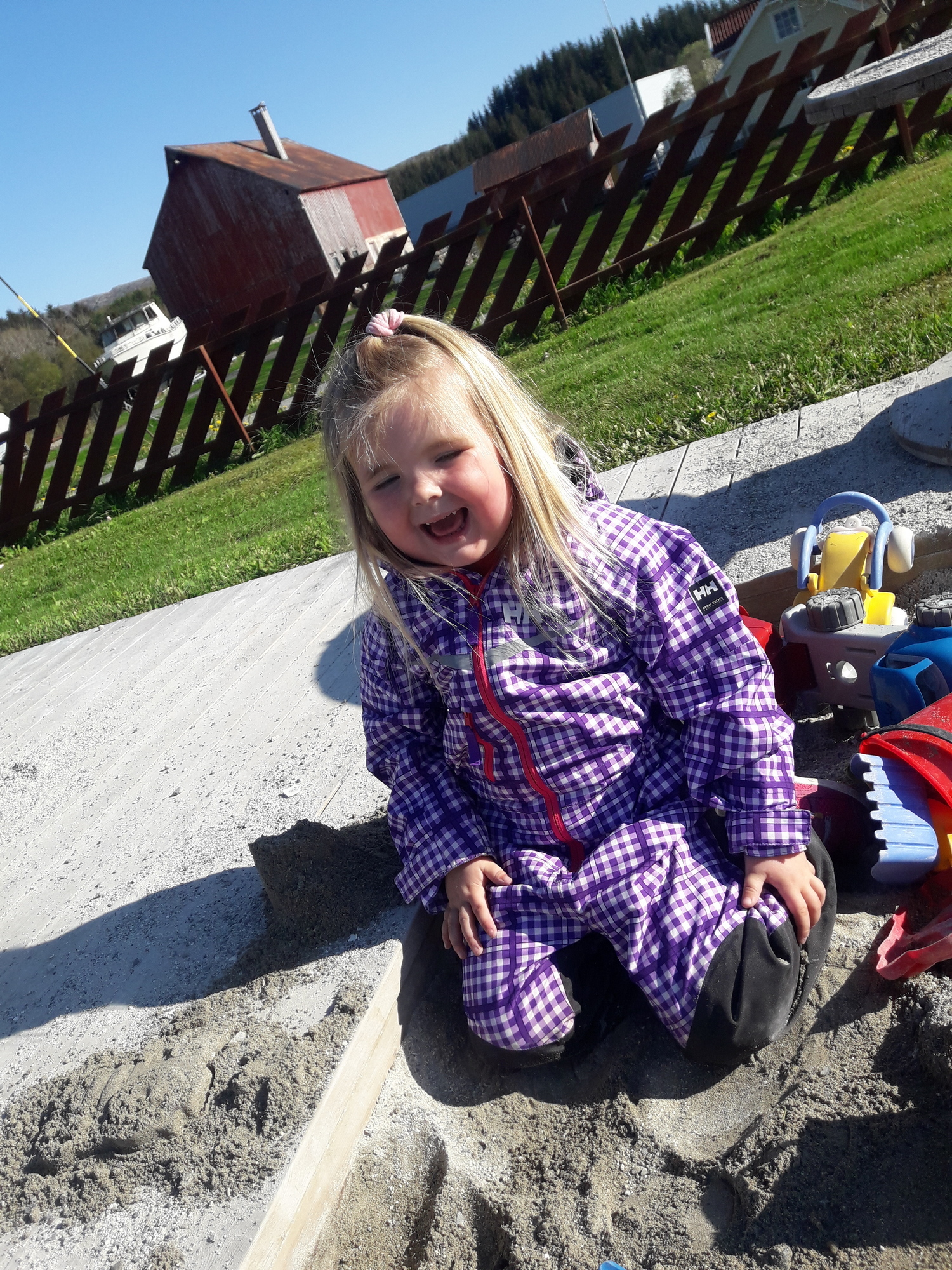 Maja 4 år