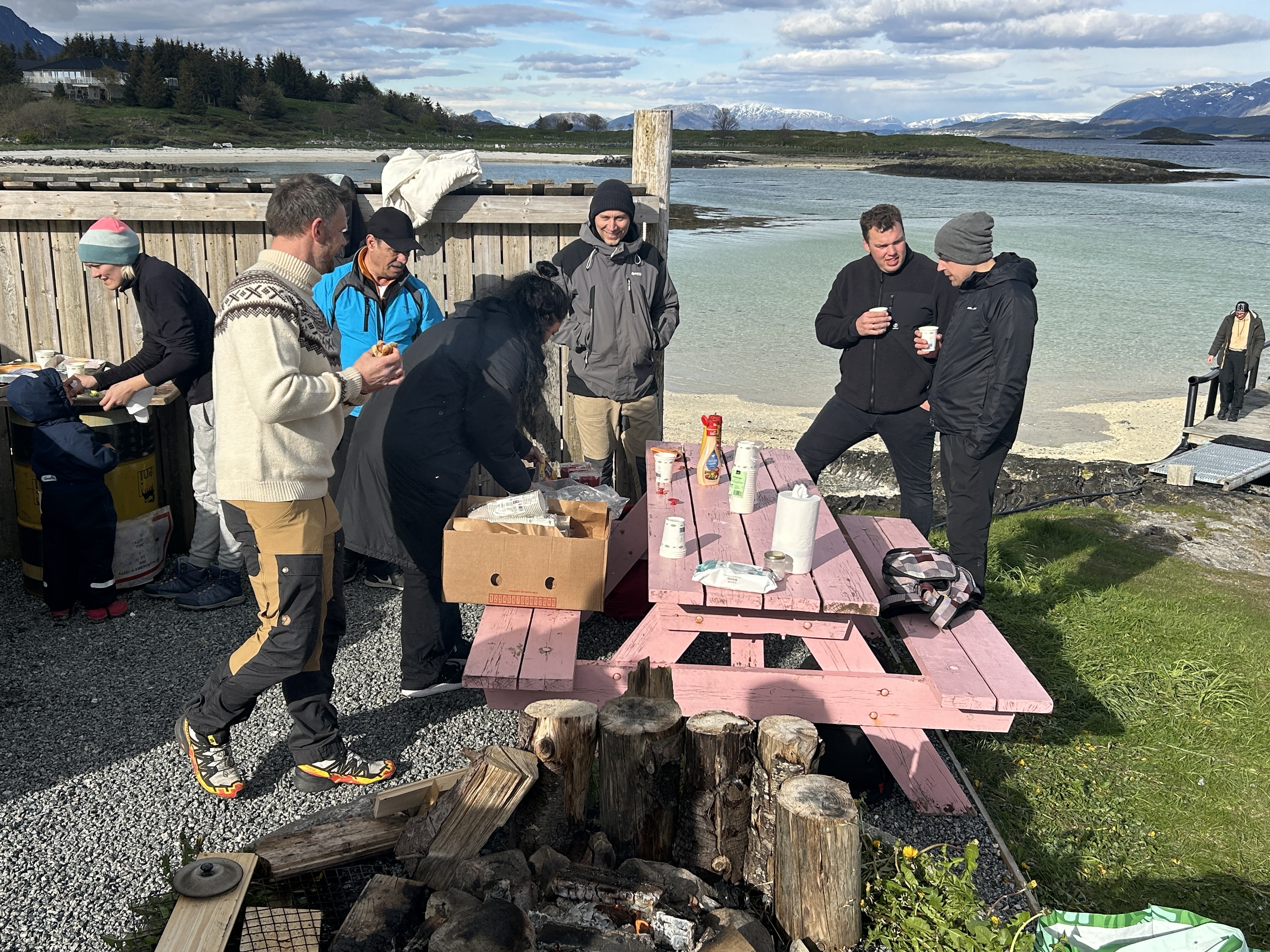 Felles grilling på Herøy Caravn 2025_1