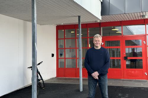 Lars Olav har vært rektor på Herøy skole i imponerende 27 år. Nå har han overlatt stafettpinnen til en ny leder og skal ha andre arbeidsoppgaver i årene som kommer.