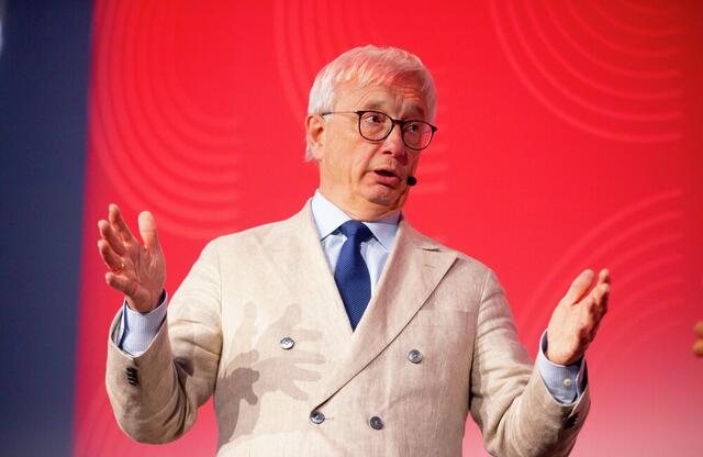 riksrevisor Karl Eirik Schjøtt-Pedersen
