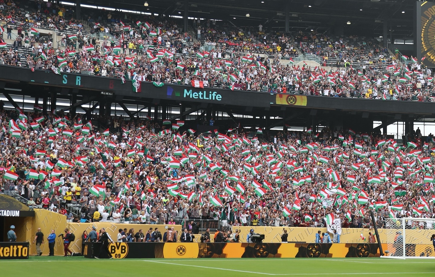 FLUMINENSE.jpg
