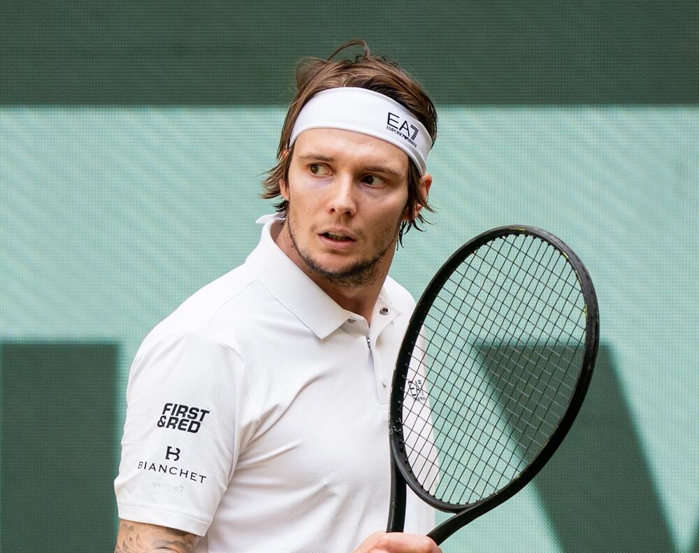 Alexander Bublik vainqueur à Halle