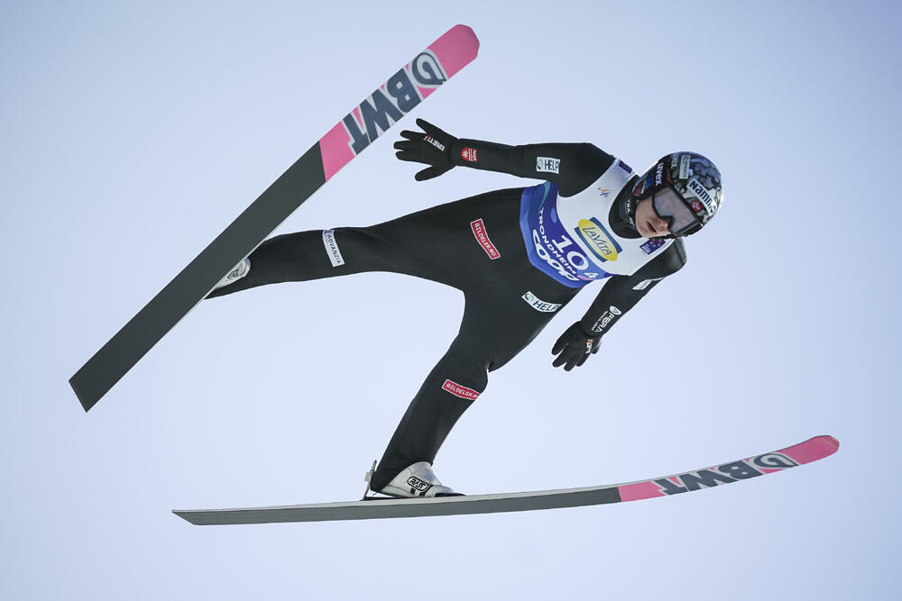 Marius Lindvik saut à ski