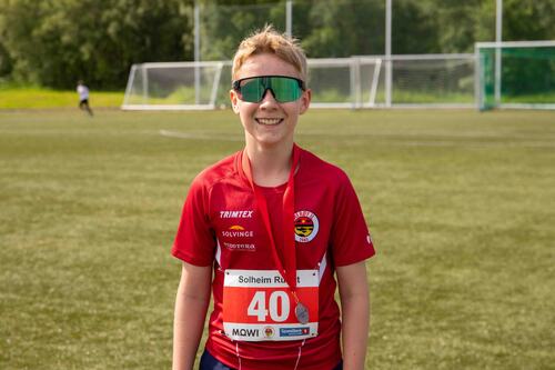 15 år gamle Magnus Kilvær Nilssen tok seieren i hovedløpet på 23:39.