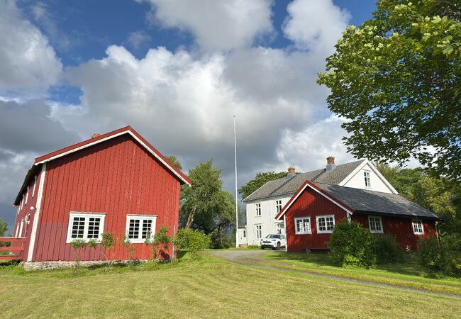 Prestegården i Herøy.