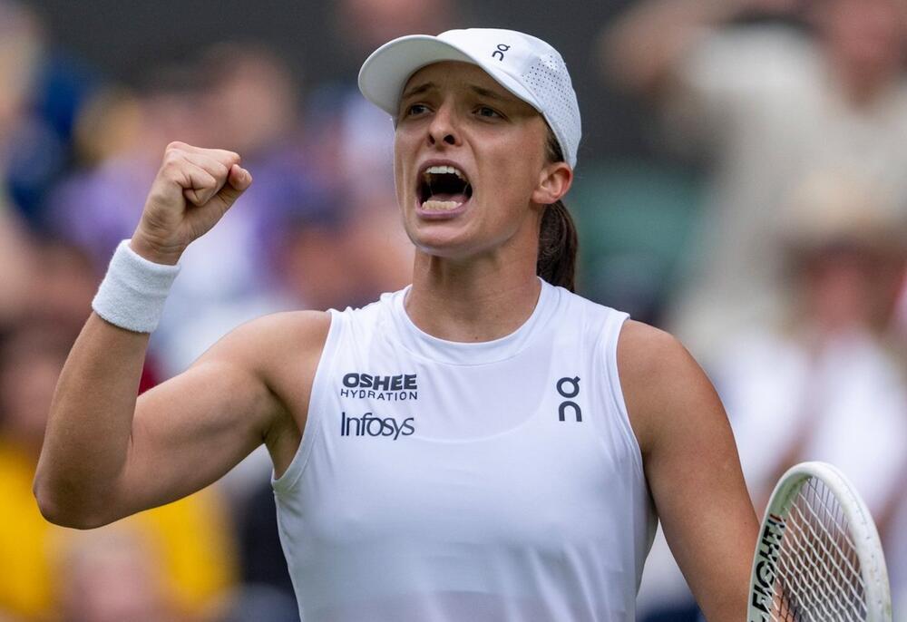 IGA SWIATEK WIMBLEDON