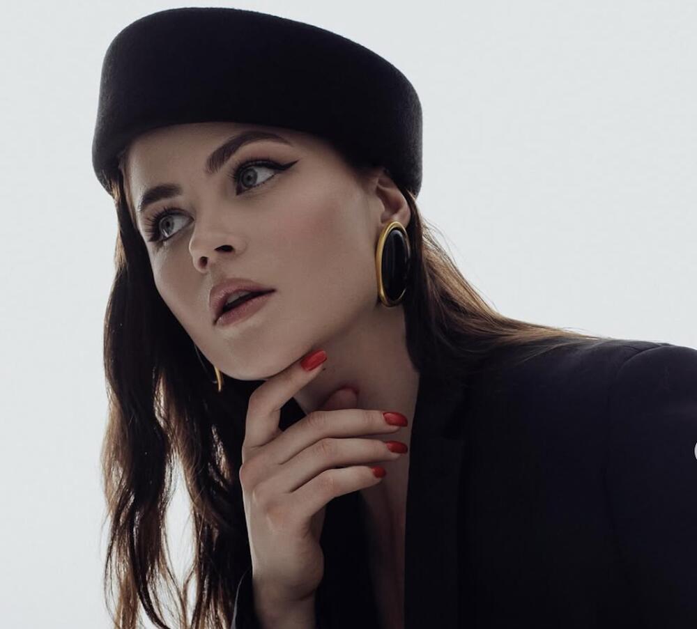 Faleeva skieuse et mannequin