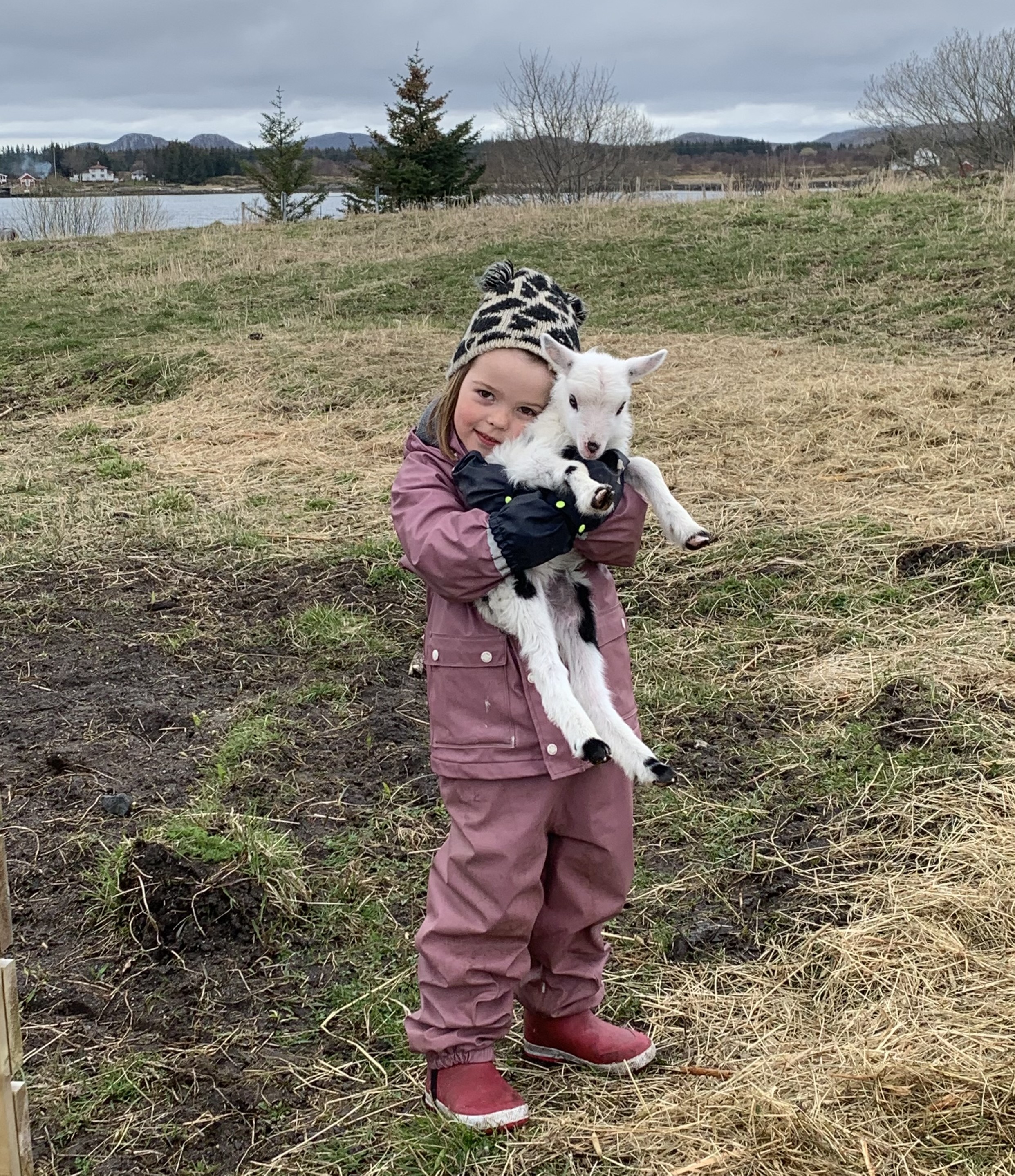 Ines Emilie Lohmed 6 år
