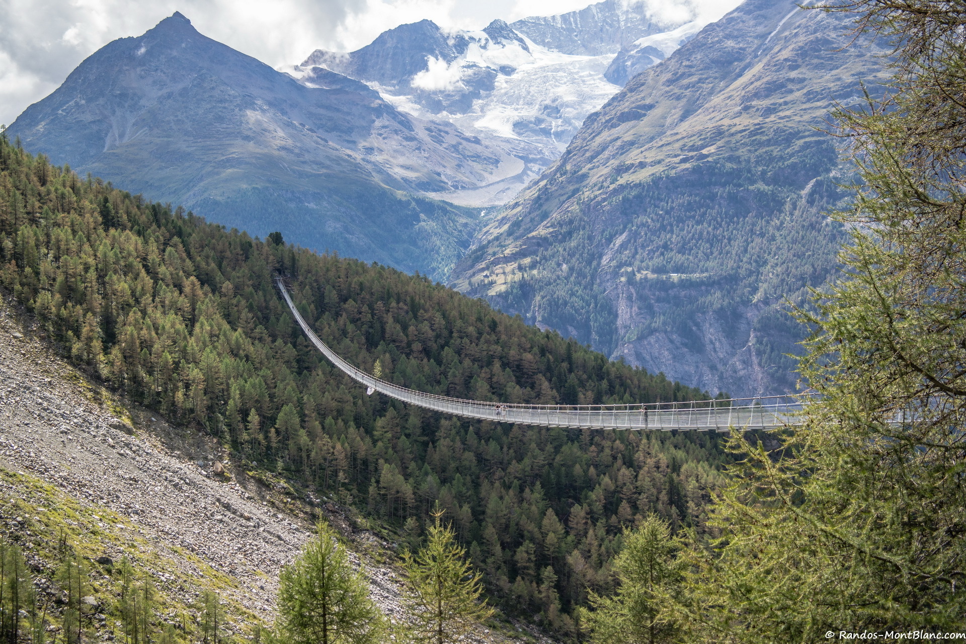 Pont-Suspendu-Randa-1647.jpg