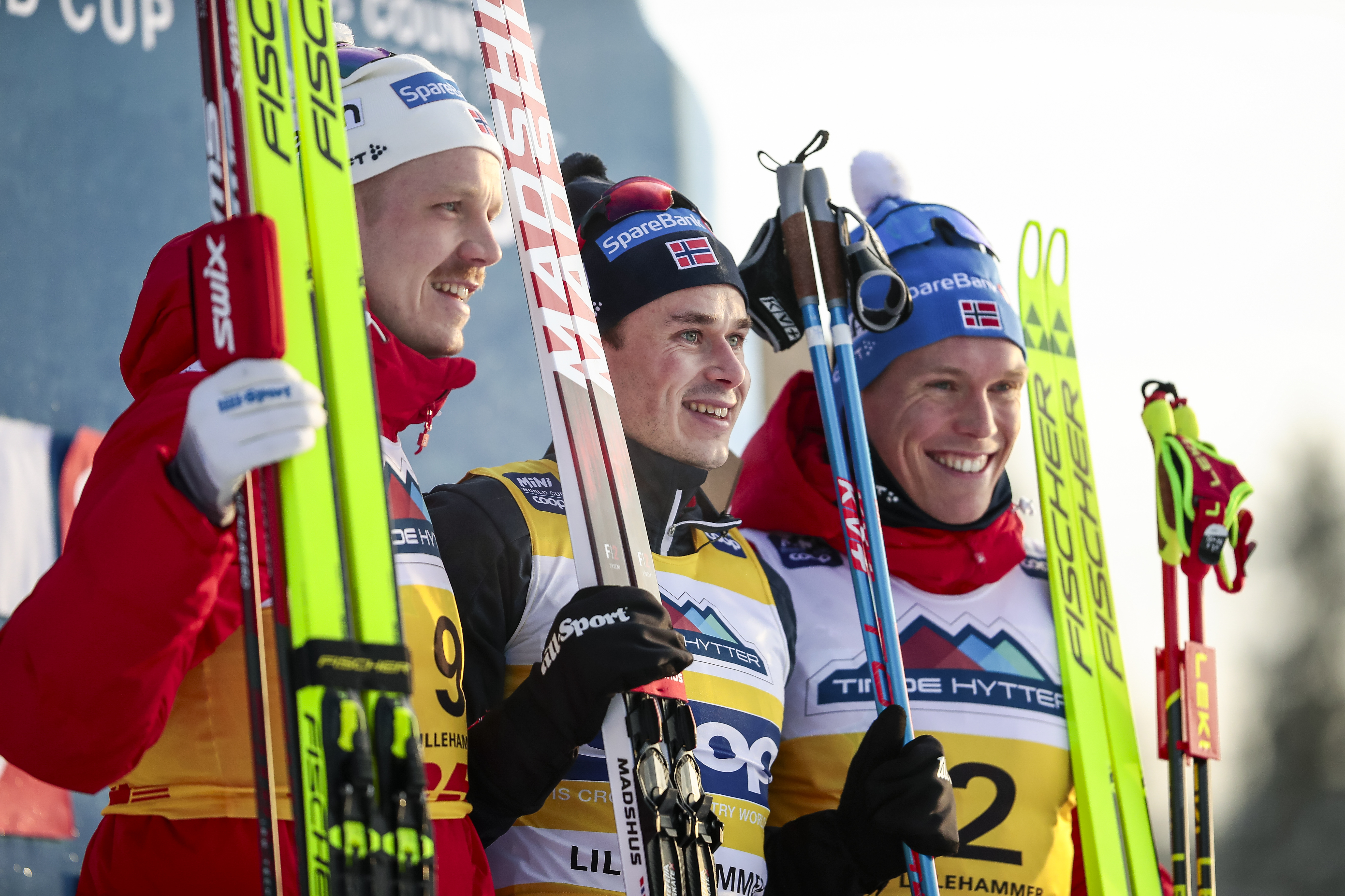 Podium81224fm221.JPG