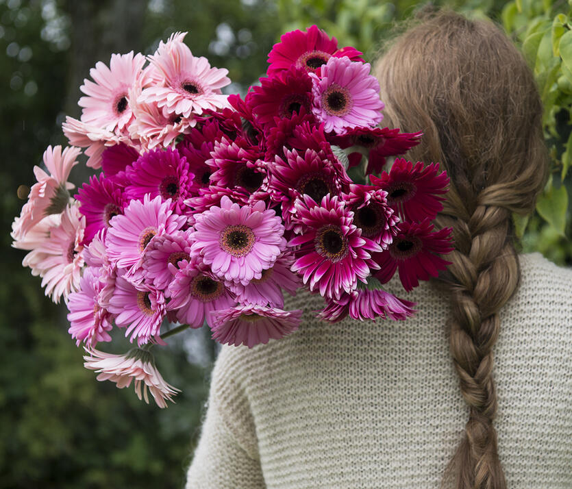 Bestill blomster<br/> rett hjem på døren