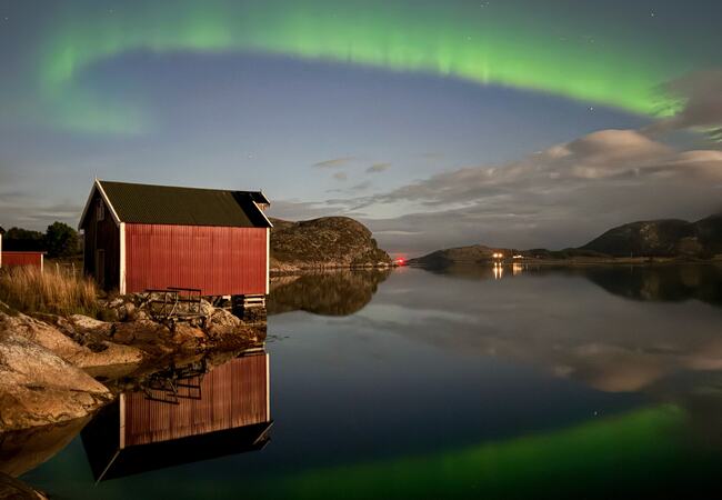 Nordlys på Herøy. (Foto: Janne Kværne)
