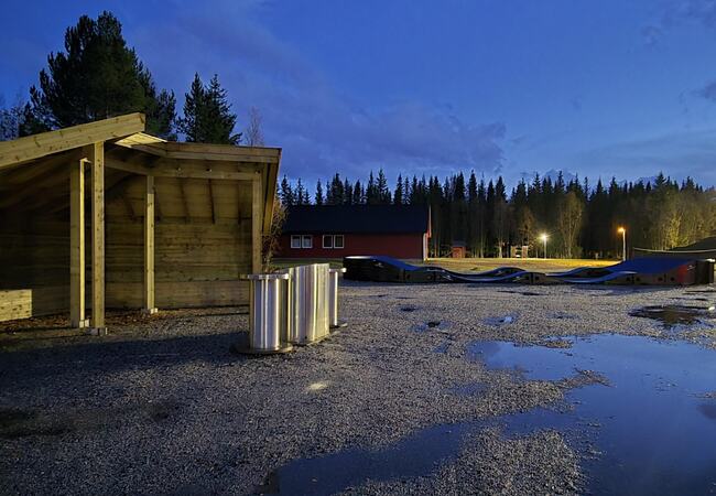 Gapahuk Trofors. (Foto: Jenny Marie Schjølberg)