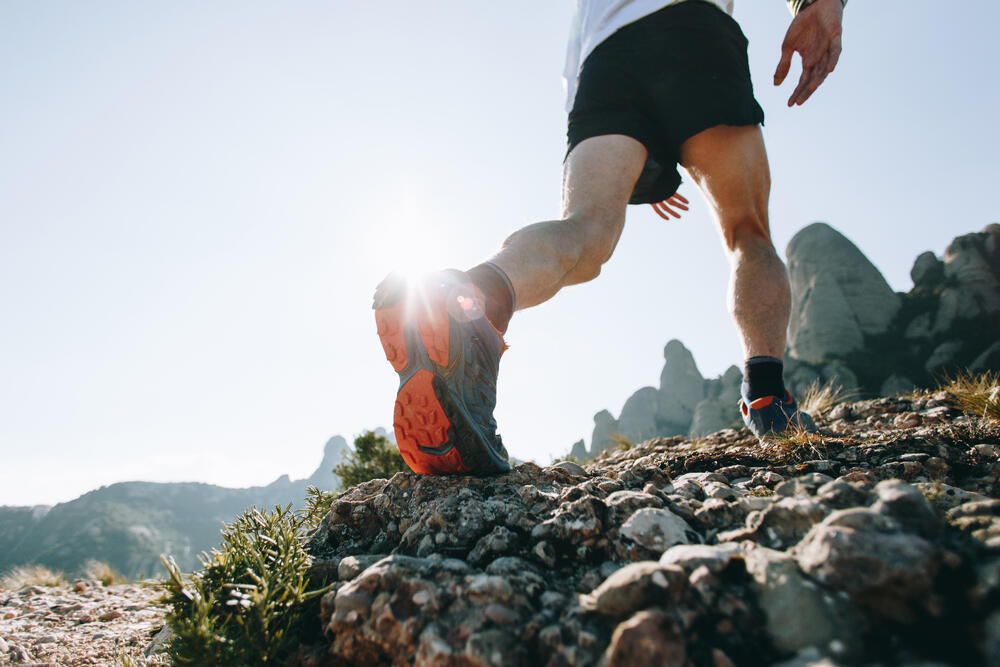 homme-cool-avec-des-tatouages-ultra-trail-runner
