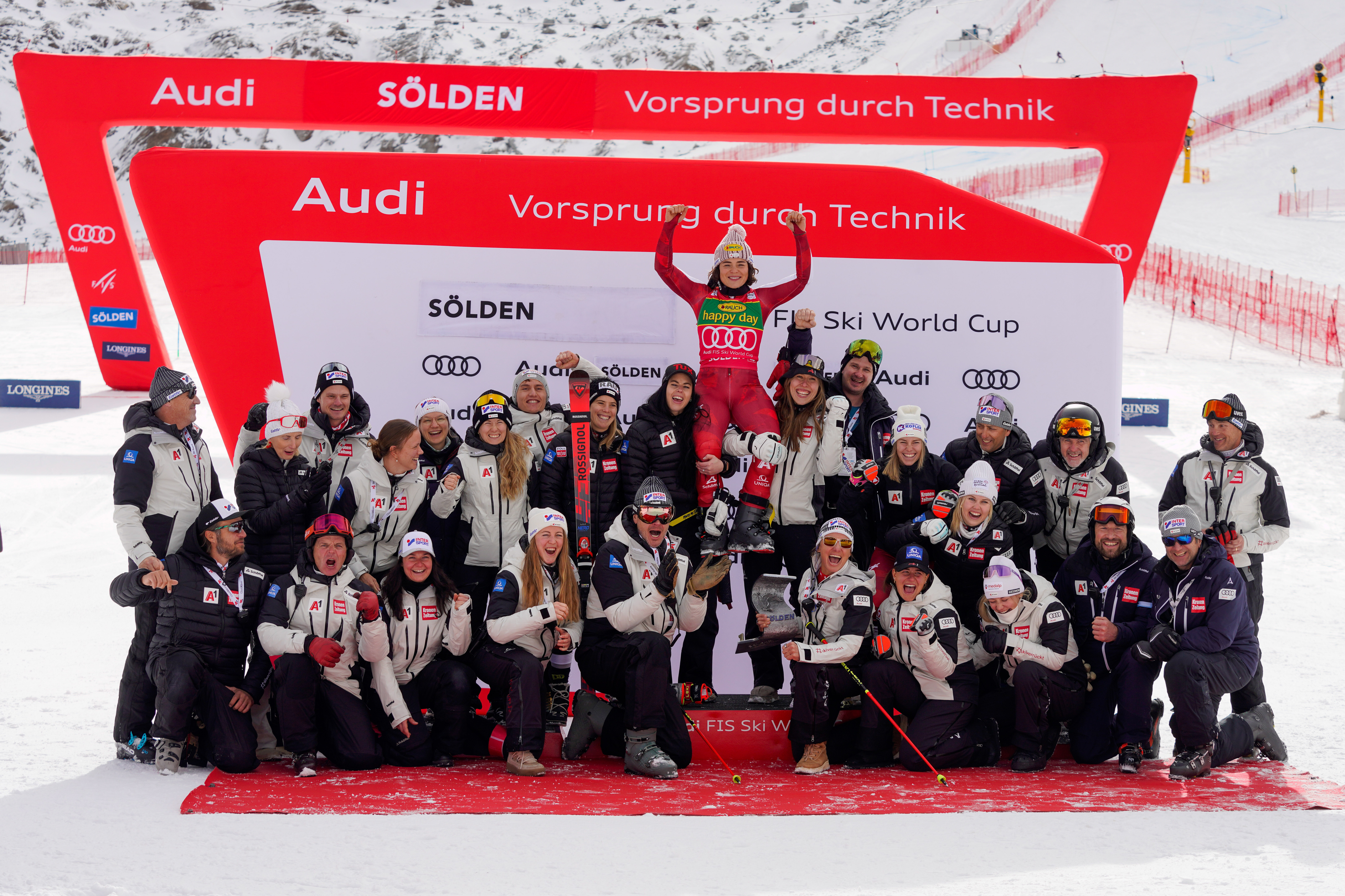 Julia Scheib victorieuse à Sölden