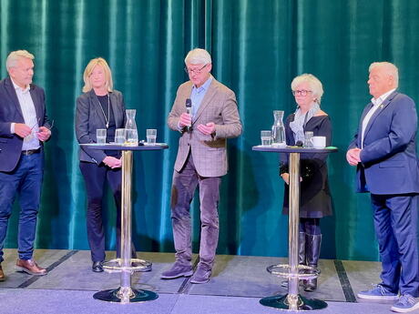 Deltakere i paneldebatten