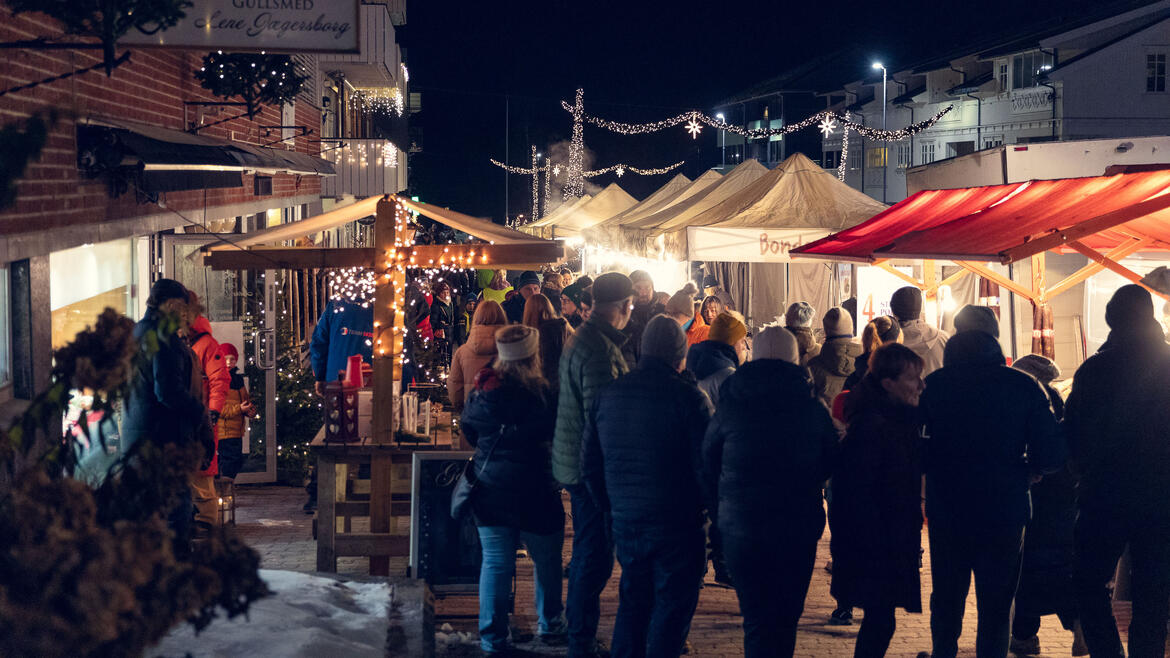 Foto av julemarked i Moelv