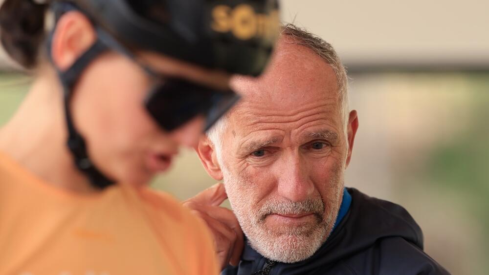 Julia Simon, Jean Paul Giachino