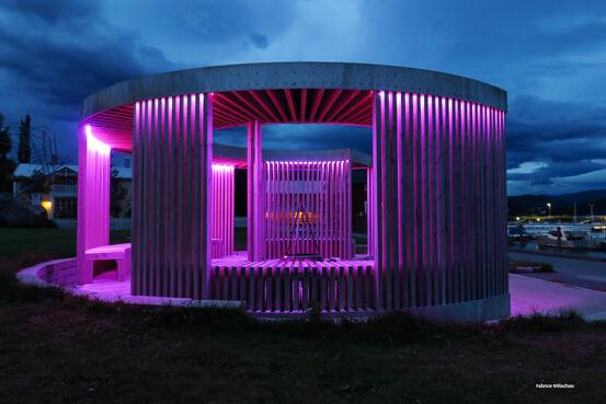 Hemnes structure eclairee