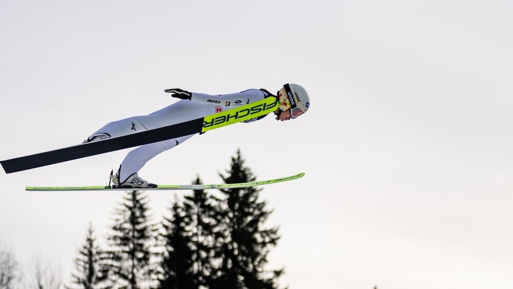 Saut à ski coupe du monde femmes