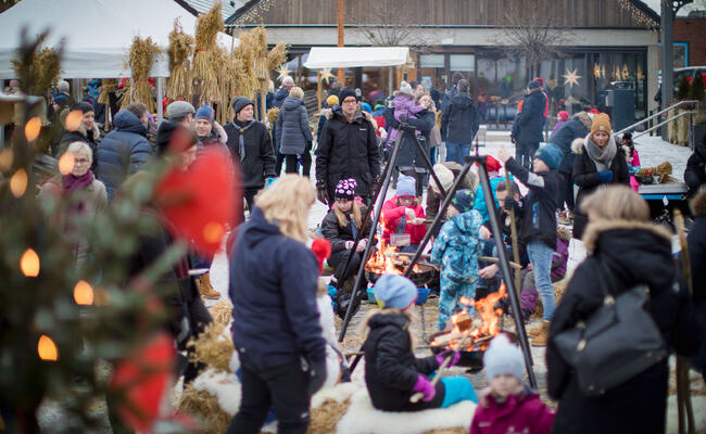 Foto fra julemarked i Brumunddal