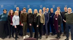 Arbeidstaker- og arbeidsgiverorganisasjonene møtte representanter for regjeringen under årets siste møte i regjeringens digitaliseringsforum. Foto: Regjeringen Deltakerne fra rådet