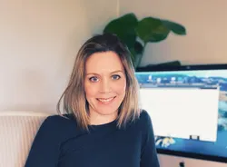 Ida Meland er UX-skribent og innholdsutvikler. Foto: Privat Ung og vakker kvinne