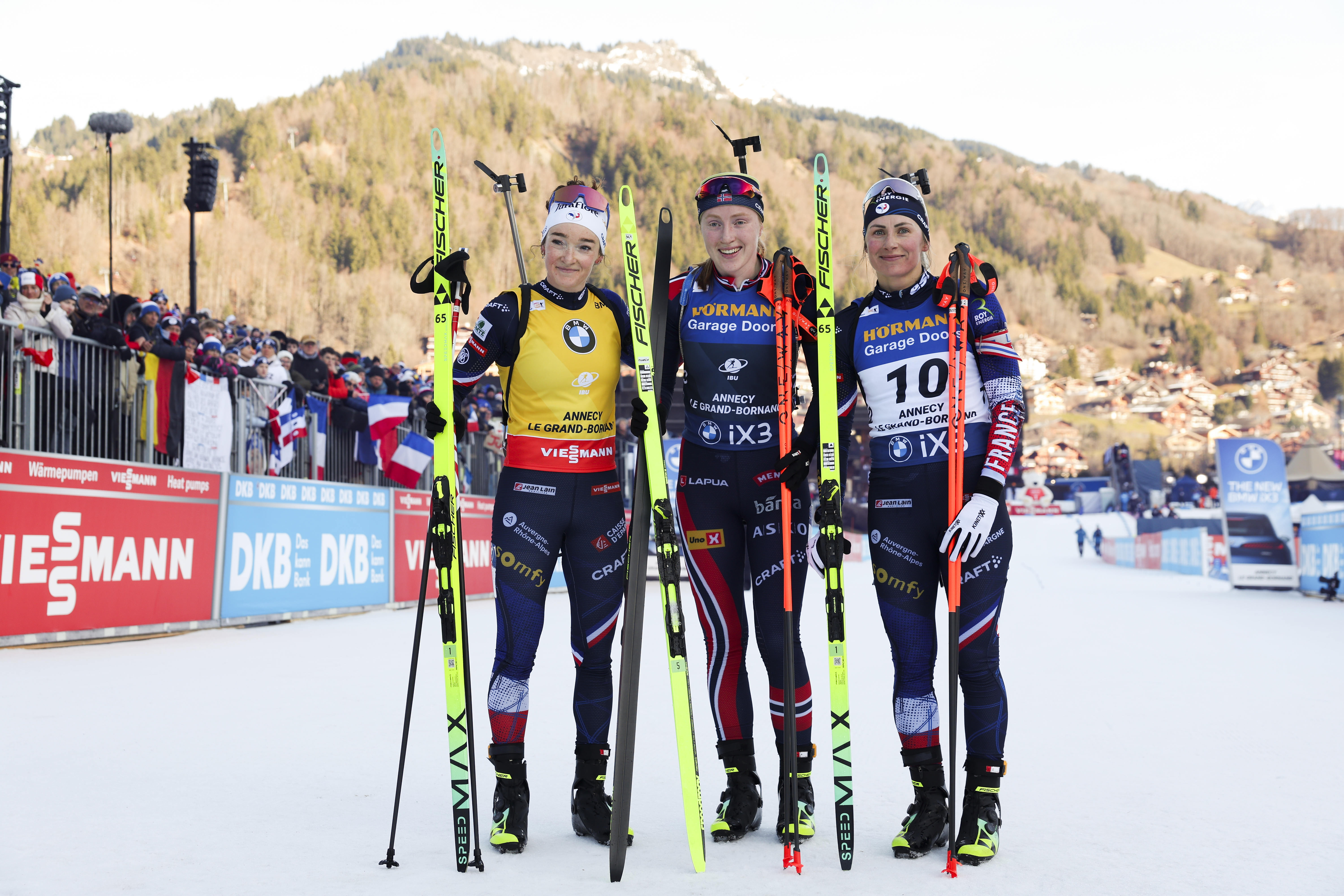 Group21122025cm00151 .JPG