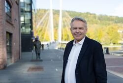 Jan Hjelle utendørs