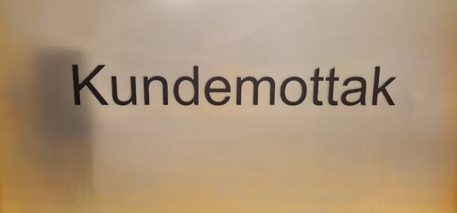 bilde av kundemottaksskiltet2
