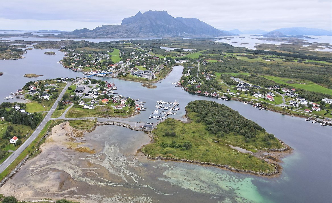 Sentrum av Herøy kommune i Nordland. (Foto: Godwin Austen As)