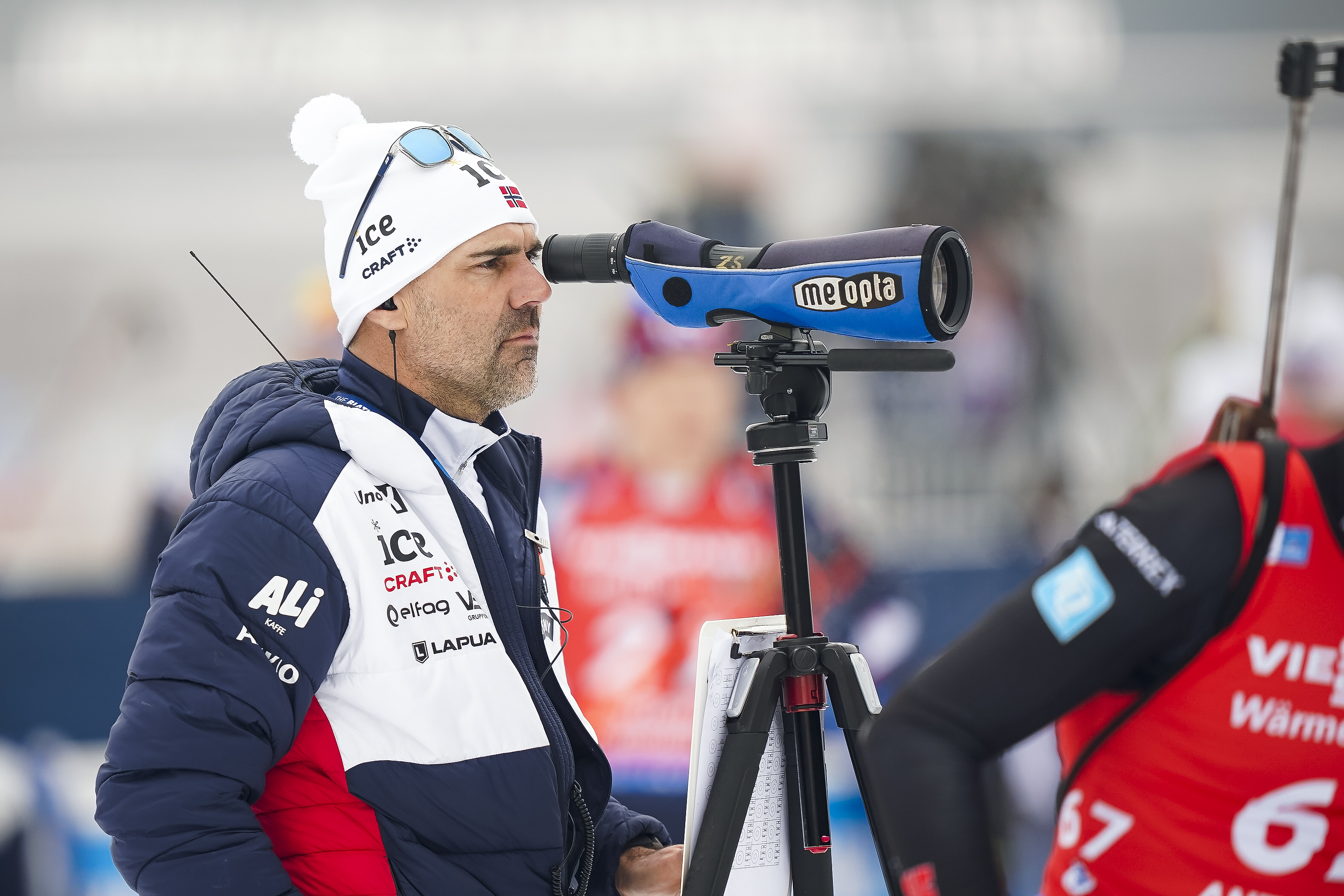 Feature18124vt157 .JPG