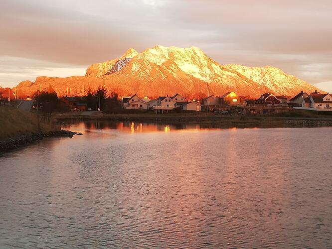Dønnamannen i gull. (Foto: Sigurd Hansen)