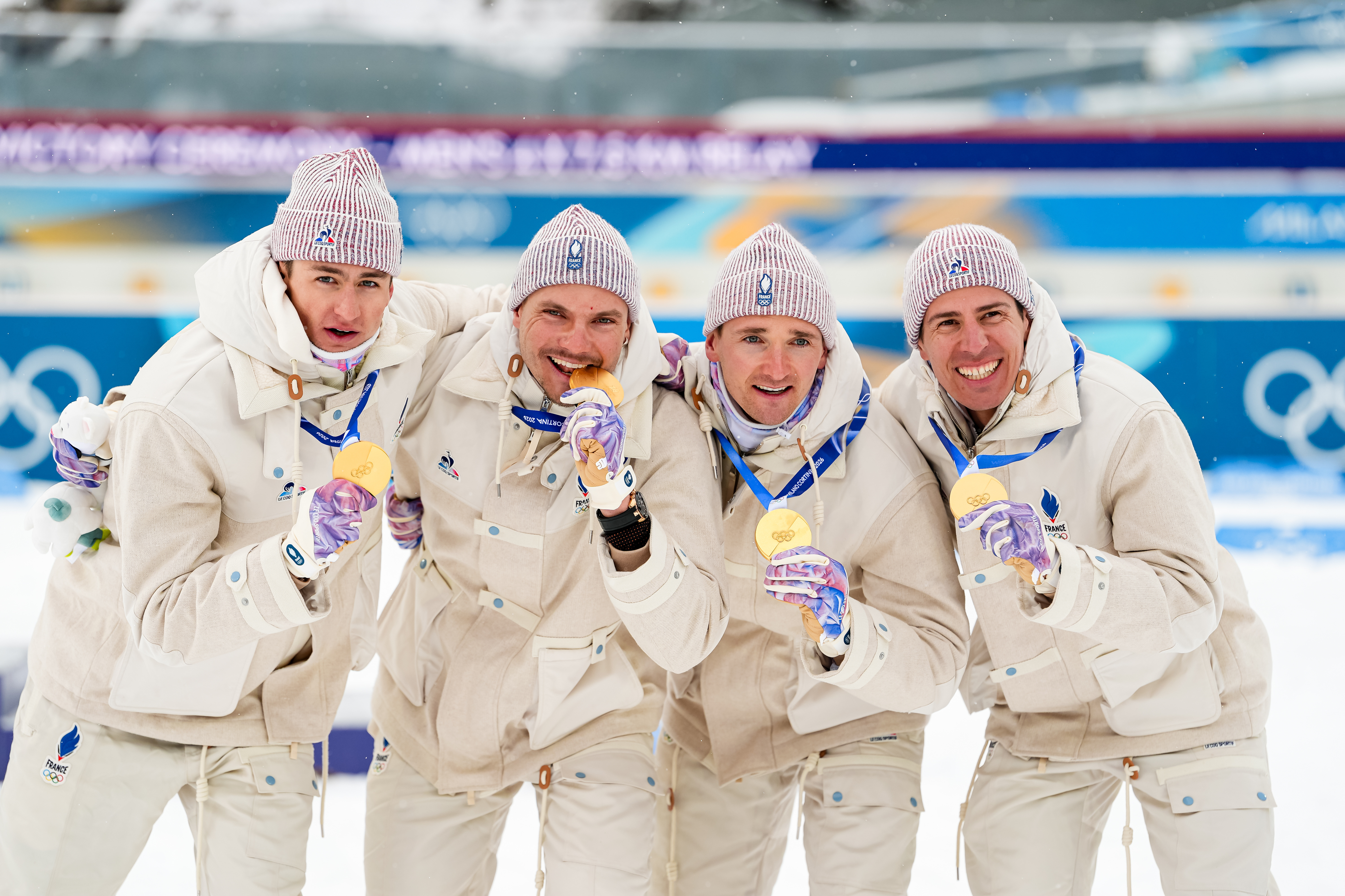 Podium170226vt69692 (1).JPG