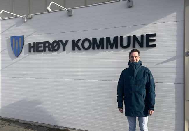 Nærings- og samfunnsutvikler Ronny Godhein Hansen Nærings- og samfunnsutvikler Ronny Godhein Hansen