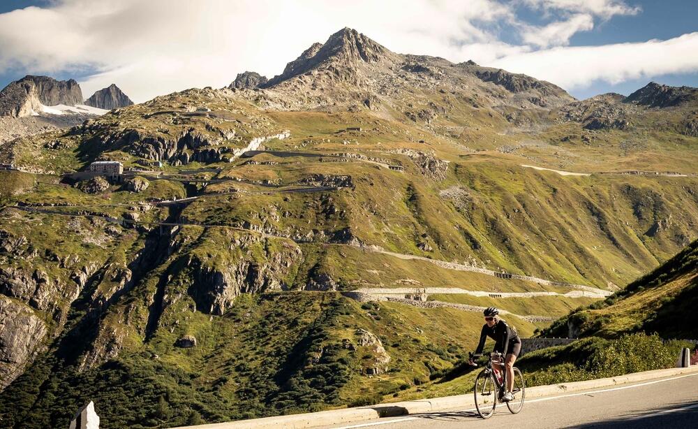 Col de la Furka à vélo