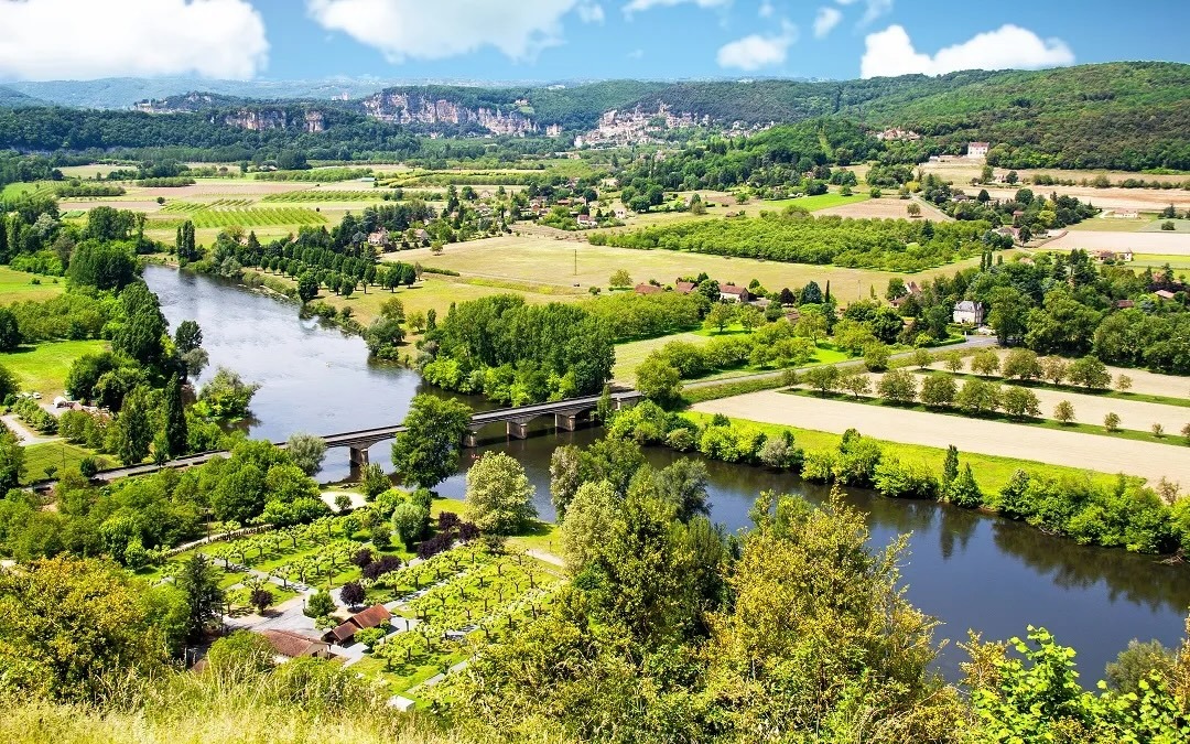 VALLEE DE LA DRONNE.jpg