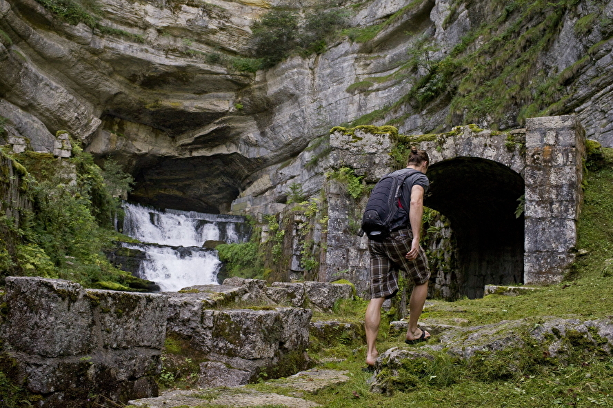 Source de la Loue.jpg