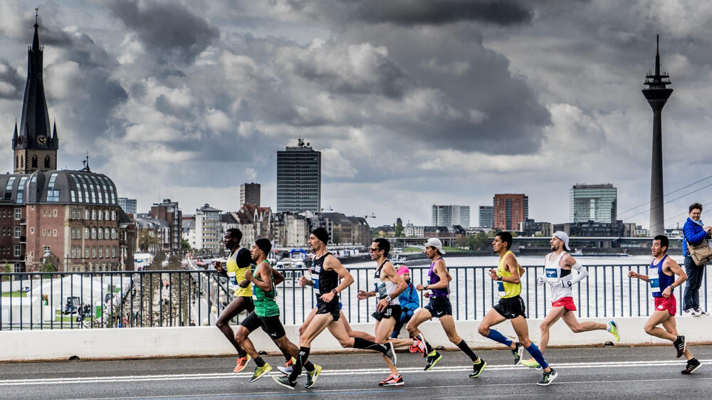 DUSSELDORF MARATHON