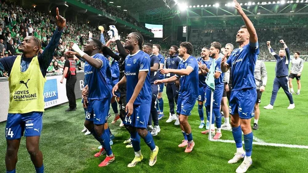 TROYES MONTE EN LIGUE 1