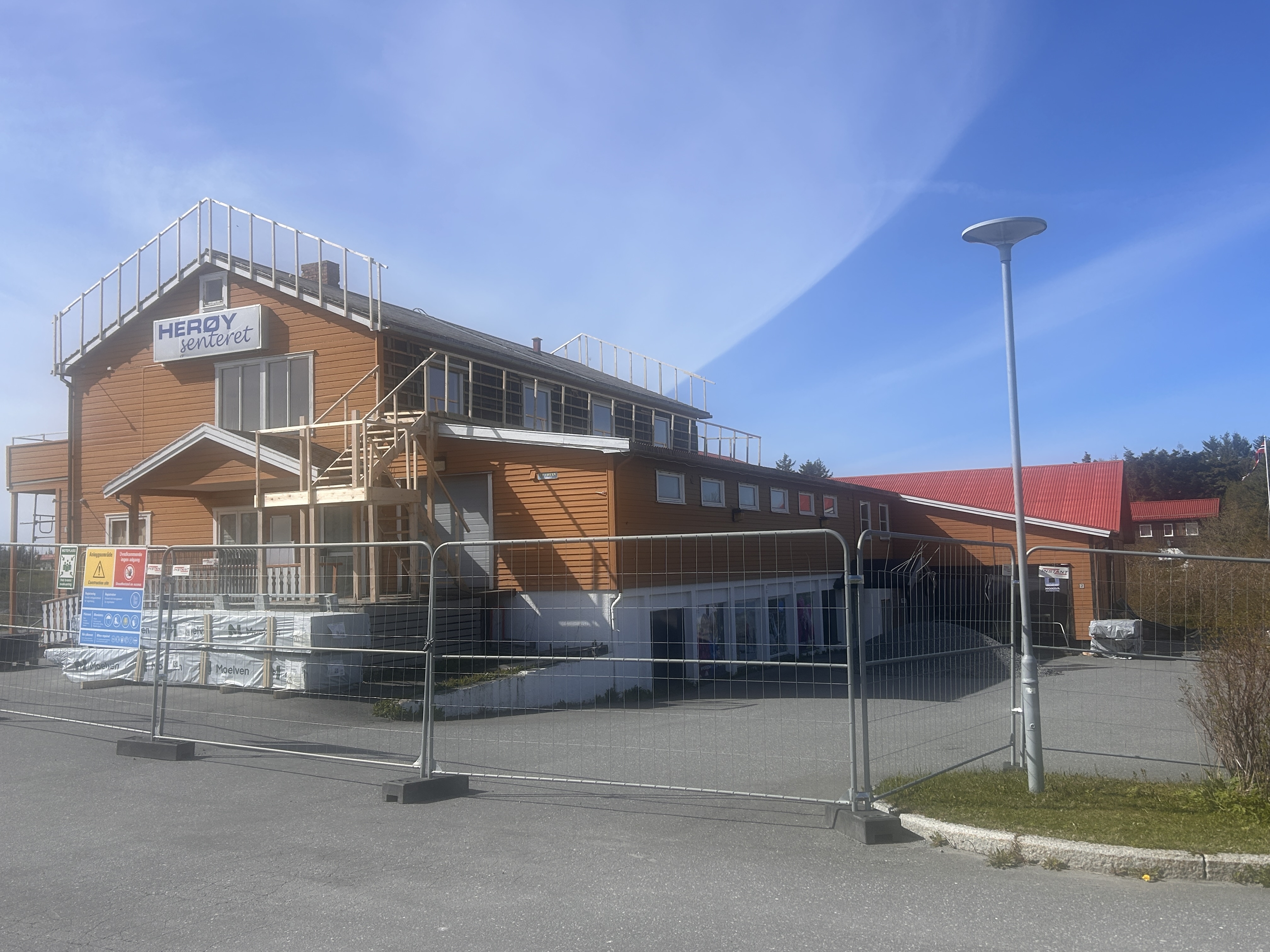 Innbrudd Herøysentret mai 2026_oversiktsbilde