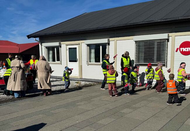 Herøy barnehage på besøk på rådhuset 13