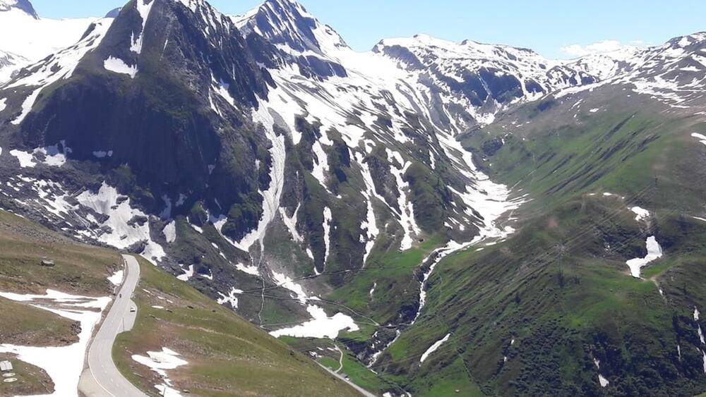 Col du Nufenen à vélo