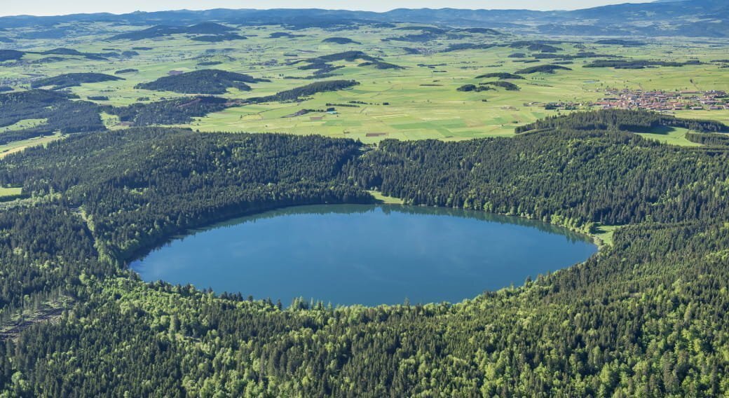 Lac-du-Bouchet.jpg