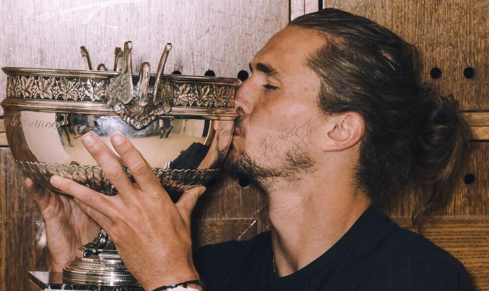 ZVEREV[2]