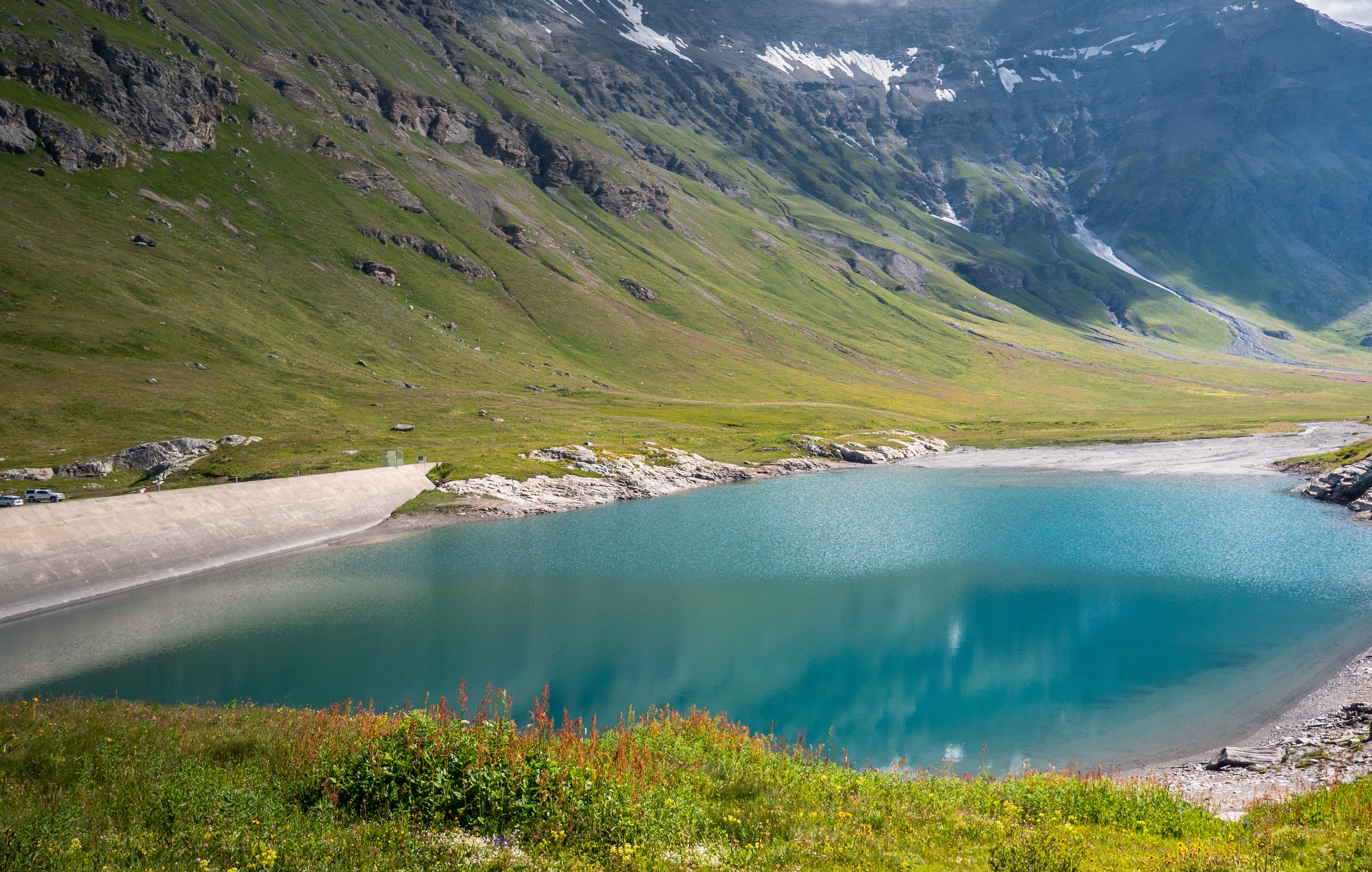 Lac de la Sassiere.jpg