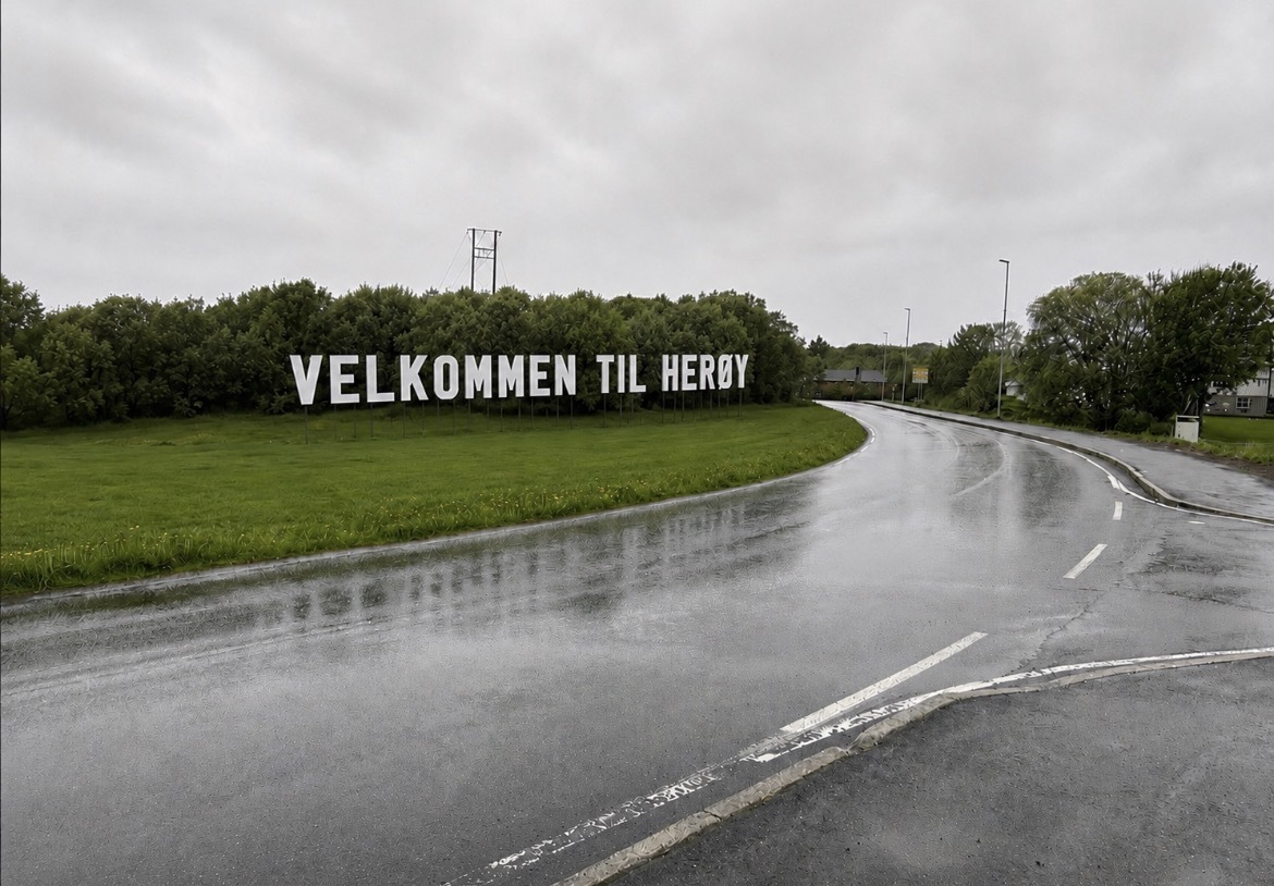 Tor Olav ønsker nytt Velkommen til Herøy-skilt på Flostad_skilt