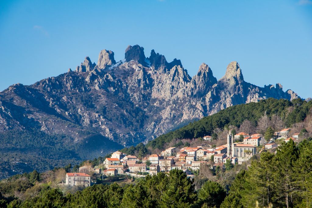 Aiguilles de Bavella.jpg